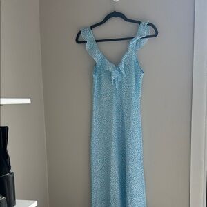 Silky-like Spring dress